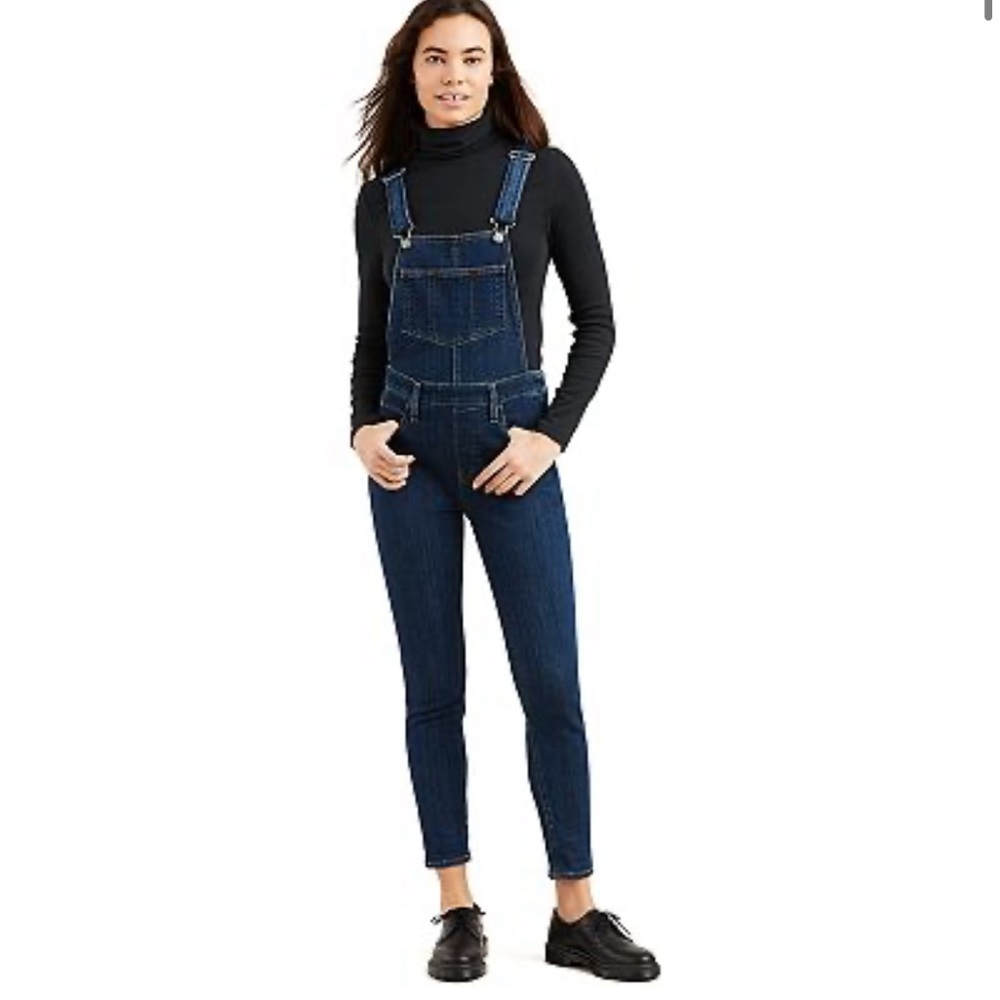 Women’s Levi Straus Skinny Jean Overalls